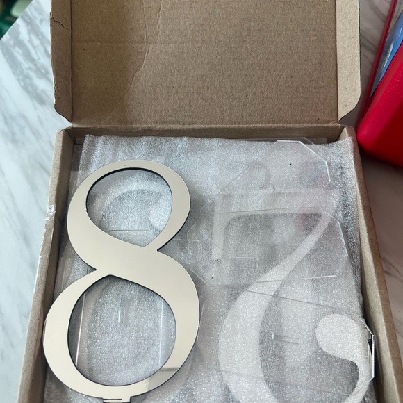 Silver Number 8 Table Decor - Picture 2 of 2